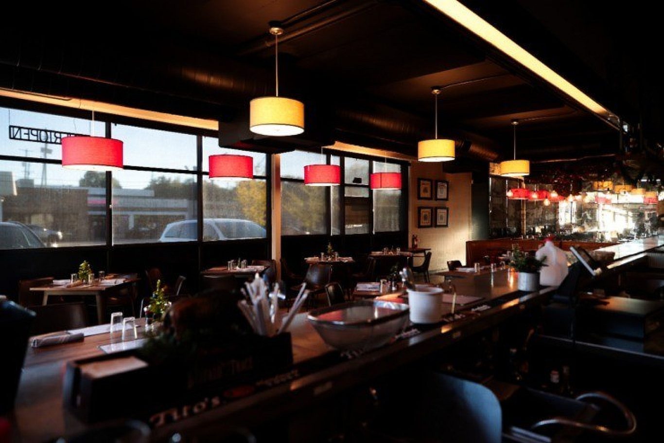The inside of the restaurant in the former Railgarten space