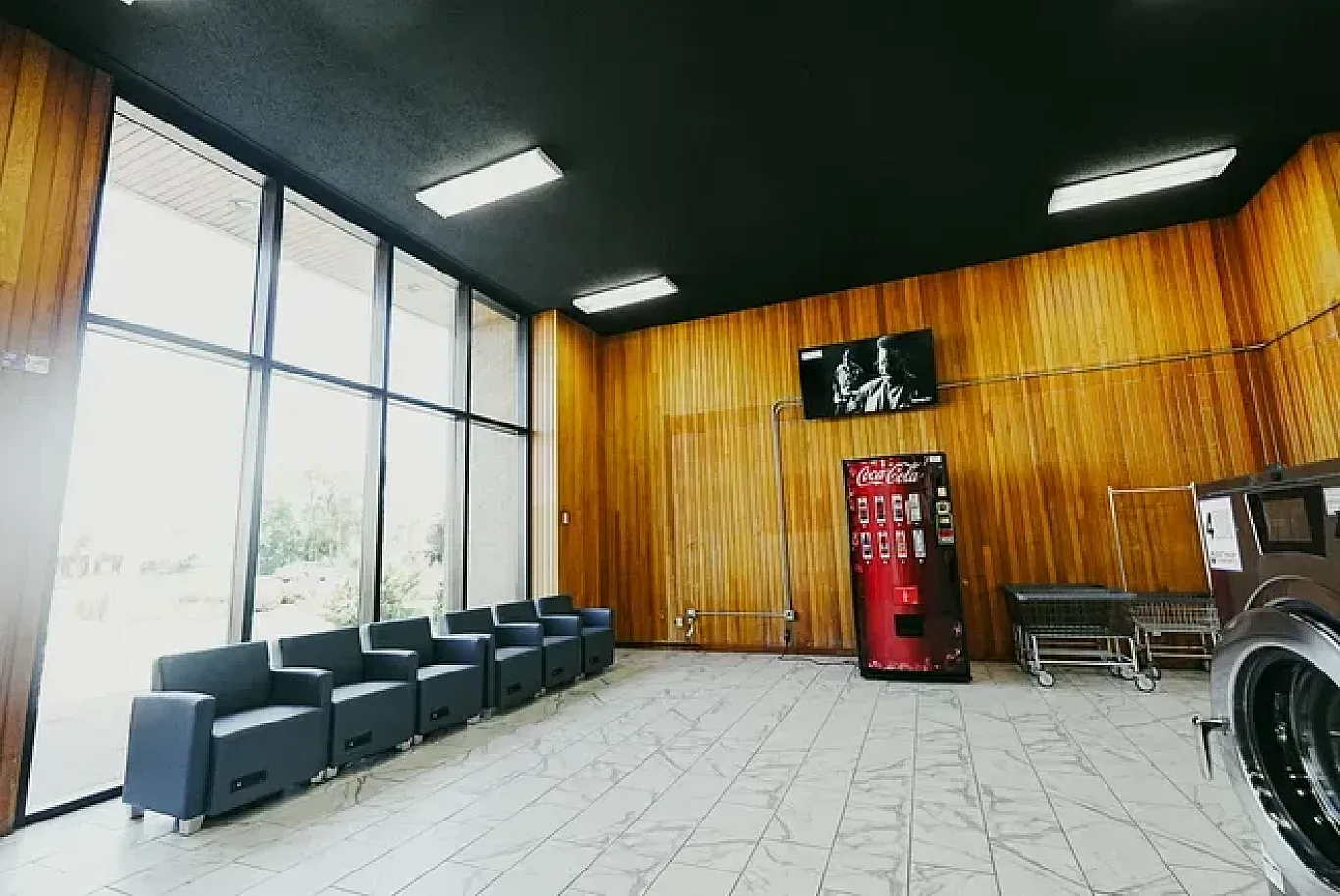 83998093007 dsc 07724